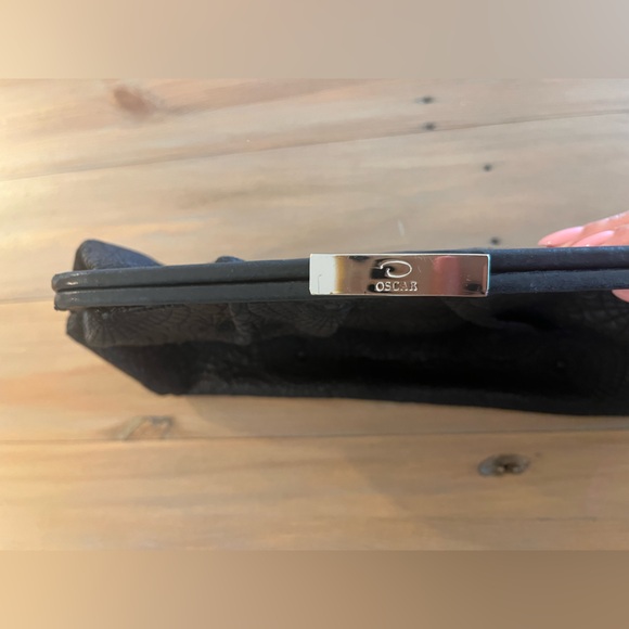 Oscar de la Renta black clutch - Picture 3 of 4